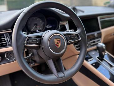 Porsche Macan I S — photo 10