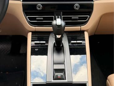 Porsche Macan I S — photo 12