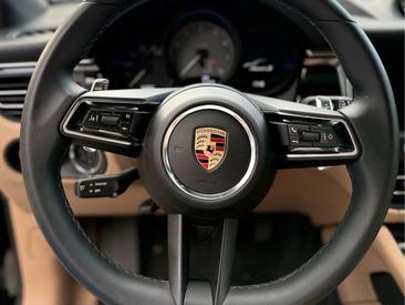 Porsche Macan I S — photo 22