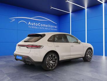 Porsche Macan I Electric — photo 4