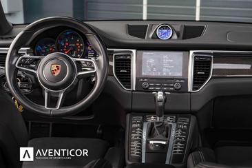 Porsche Macan I GTS — photo 13