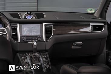 Porsche Macan I GTS — photo 15