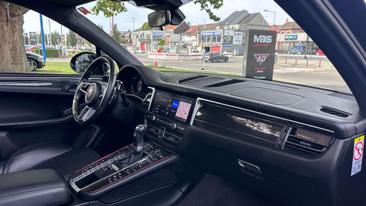 Porsche Macan I S — photo 19