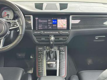 Porsche Macan I S — photo 26