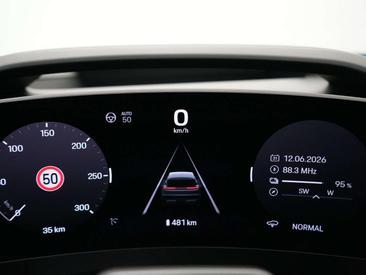 Porsche Cayenne Electric — photo 5