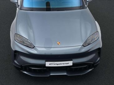 Porsche Cayenne Electric — photo 10