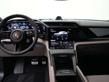 Porsche Cayenne Electric — photo 13