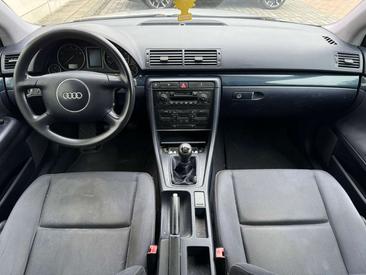 Audi A4 Avant 1.8 — photo 4