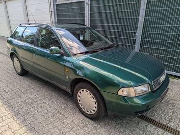 Audi A4 Avant 1.6 — photo 6