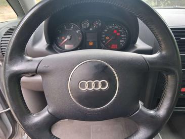 Audi A2 5 Portes 1.4 — photo 4