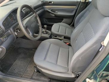 Audi A4 Avant 1.6 — photo 8