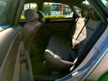 Audi A6 Berline 2.4 — photo 11