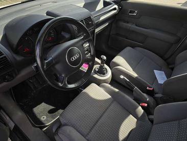 Audi A2 5 Portes 1.4 — photo 8