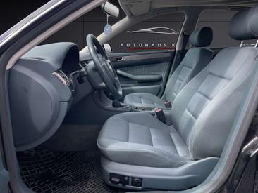 Audi A6 Berline 2.4 — photo 12