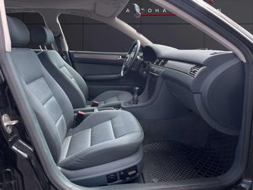 Audi A6 Berline 2.4 — photo 14