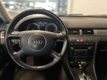 Audi A6 Berline 2.4 — photo 9