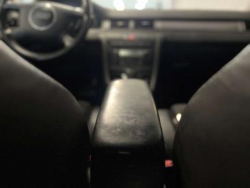 Audi A6 Berline 2.4 — photo 12