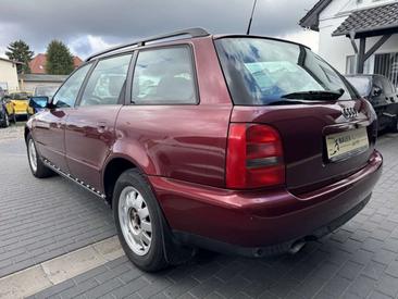 Audi A4 Avant 1.8 — photo 6