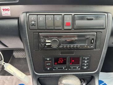 Audi A4 Avant 1.8 — photo 10