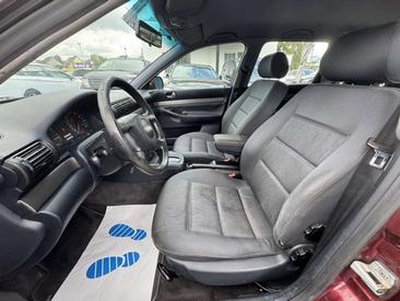 Audi A4 Avant 1.8 — photo 13