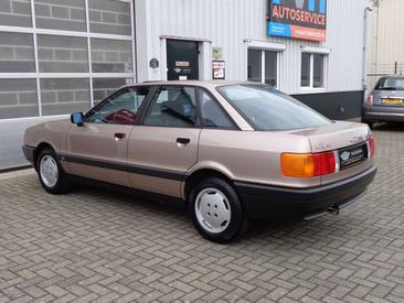 Audi 80 Berline 1.8 S NE — photo 20