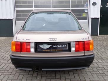 Audi 80 Berline 1.8 S NE — photo 22