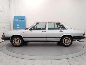 Audi 200 Berline 5T — photo 2