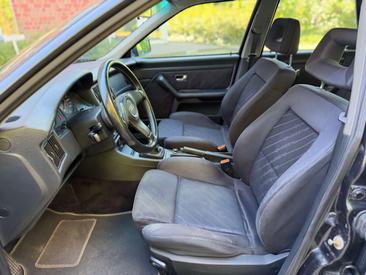 Audi 80 Berline 2.0 16V — photo 10
