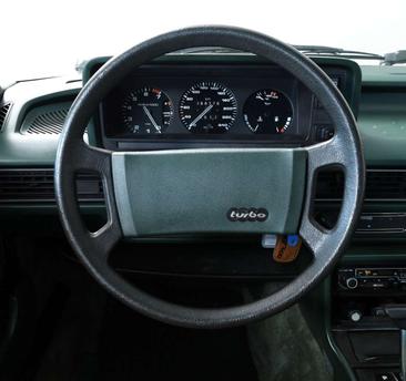 Audi 200 Berline 5T — photo 12