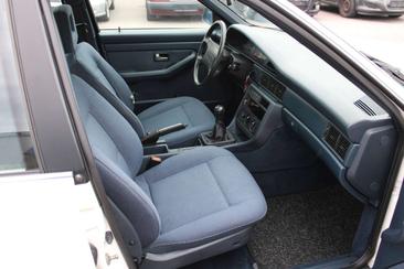 Audi 100 Berline 2.3 E — photo 7