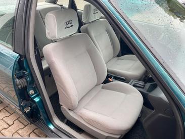 Audi 80 Berline 2.0 E — photo 11