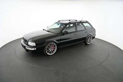 Audi RS2 Avant Black
