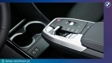 BMW IX1 EDrive20 — photo 9