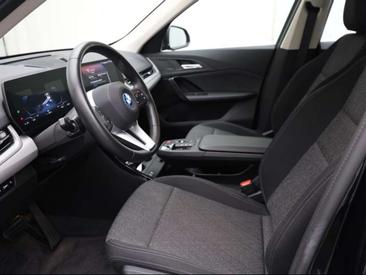 BMW IX1 EDrive20 — photo 5
