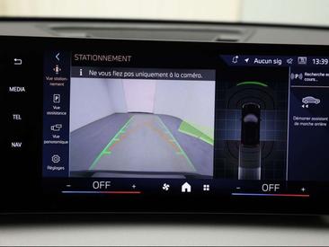 BMW IX1 EDrive20 — photo 13