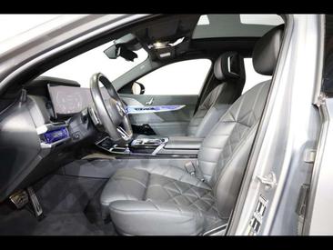 BMW I7 Berline EDrive50 — photo 9