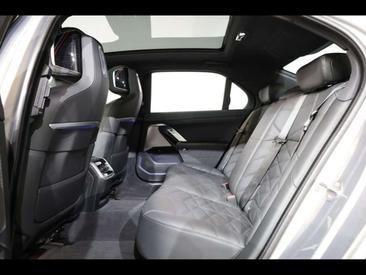 BMW I7 Berline EDrive50 — photo 10