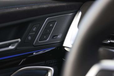 BMW IX1 EDrive20 — photo 14