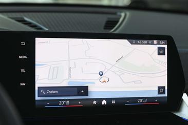 BMW IX1 EDrive20 — photo 21