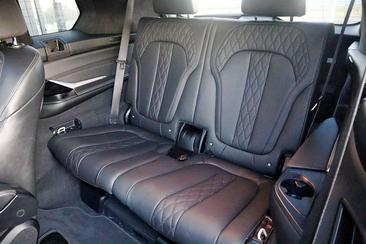 BMW X7 XDrive40d — photo 9