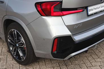 BMW IX1 EDrive20 — photo 31