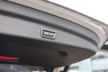 BMW IX1 EDrive20 — photo 33