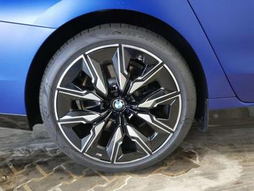 BMW I7 Berline M70 XDrive — photo 13