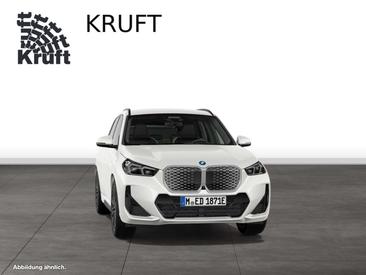 BMW IX1 XDrive30 — photo 10