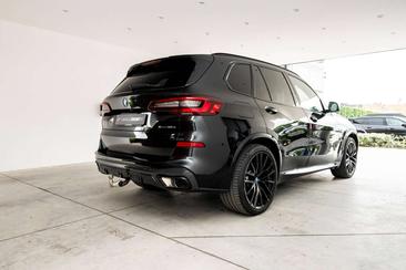 BMW X5 XDrive45e — photo 2