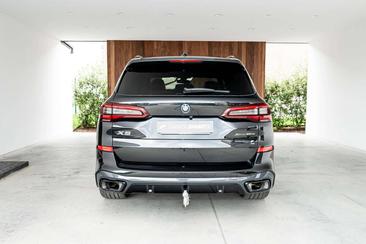 BMW X5 XDrive45e — photo 8