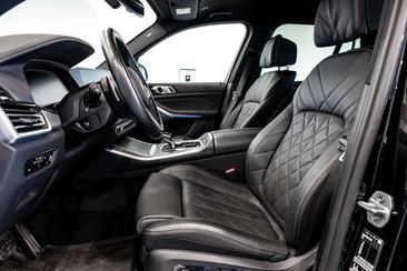 BMW X5 XDrive45e — photo 18