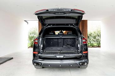 BMW X5 XDrive45e — photo 25
