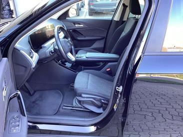 BMW IX1 XDrive30 — photo 4