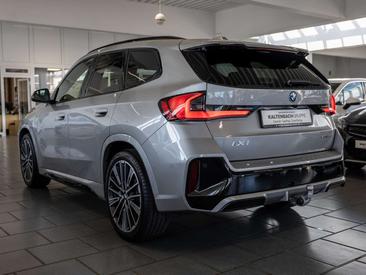 BMW IX1 XDrive30 — photo 6